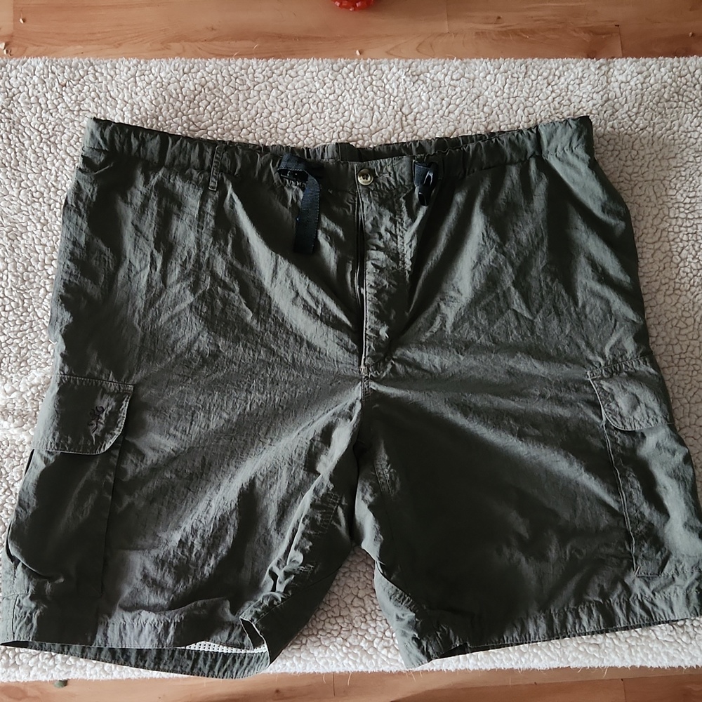 Men's cargo shorts